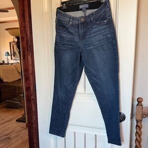 Democracy Ab Solutions Dark Blue Skinny Jeans in Excellent Condition.